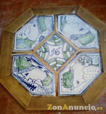 Se venden 2 mesas octogonales artesanales